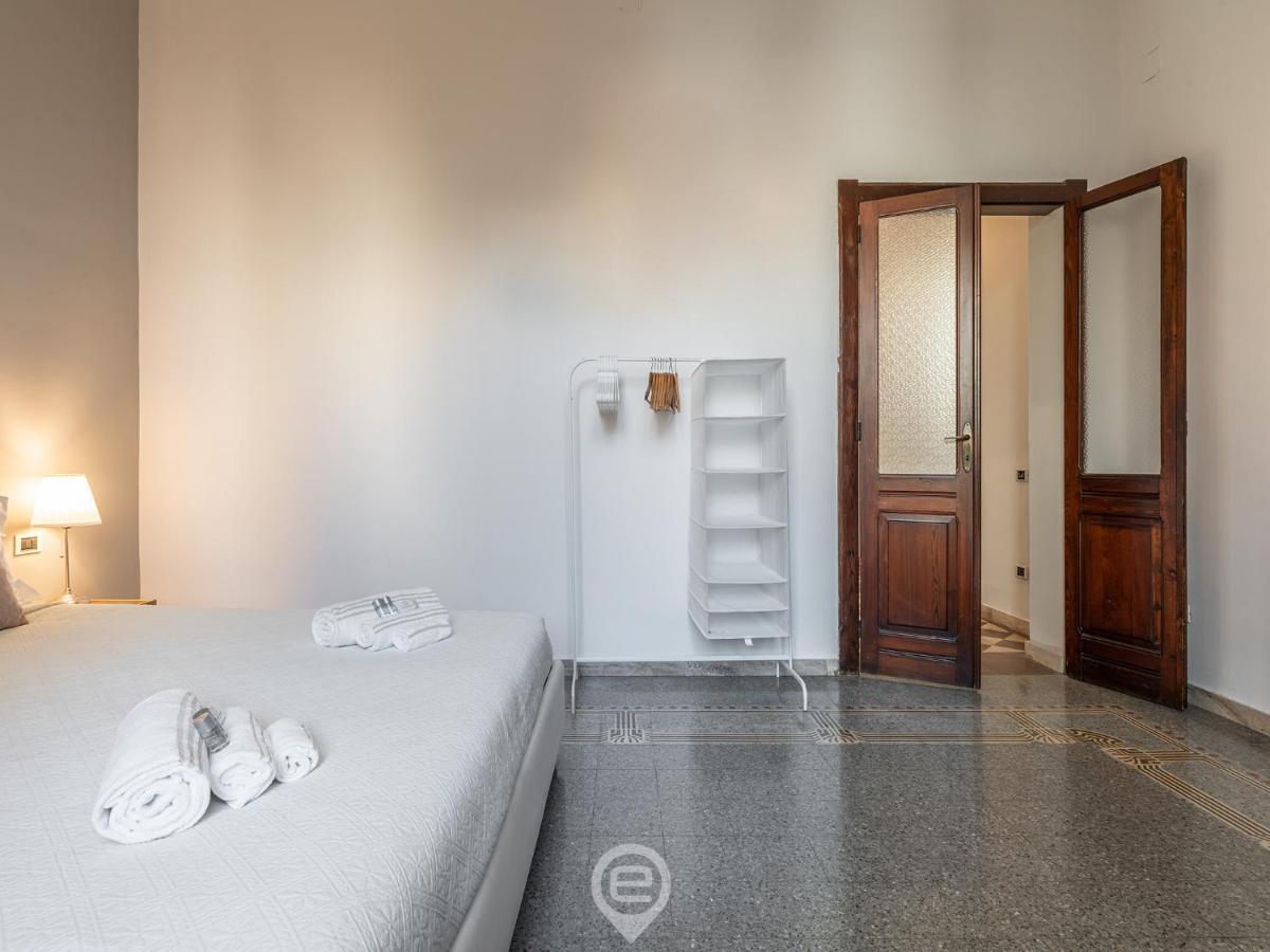 קליארי Mirabel Apartment - Wonderful Flat In City Center מראה חיצוני תמונה