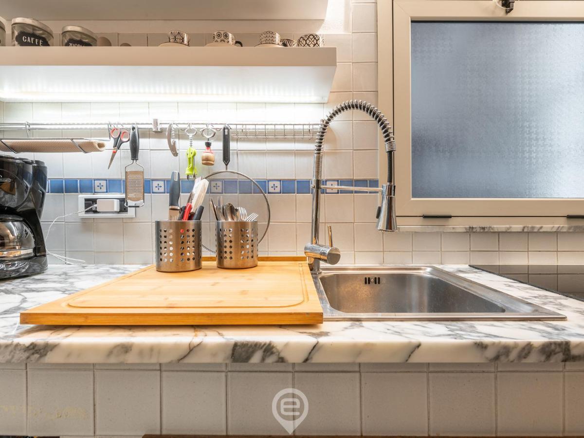 קליארי Mirabel Apartment - Wonderful Flat In City Center מראה חיצוני תמונה